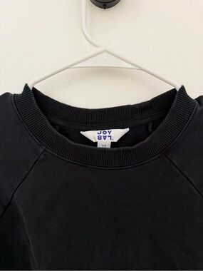 JoyLab Black Ribbed Crewneck Sweatshirt